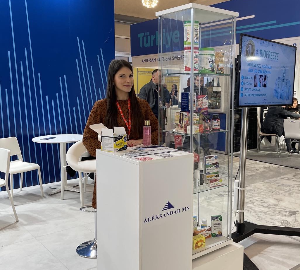 stand za prezentaciju sa proizvodima