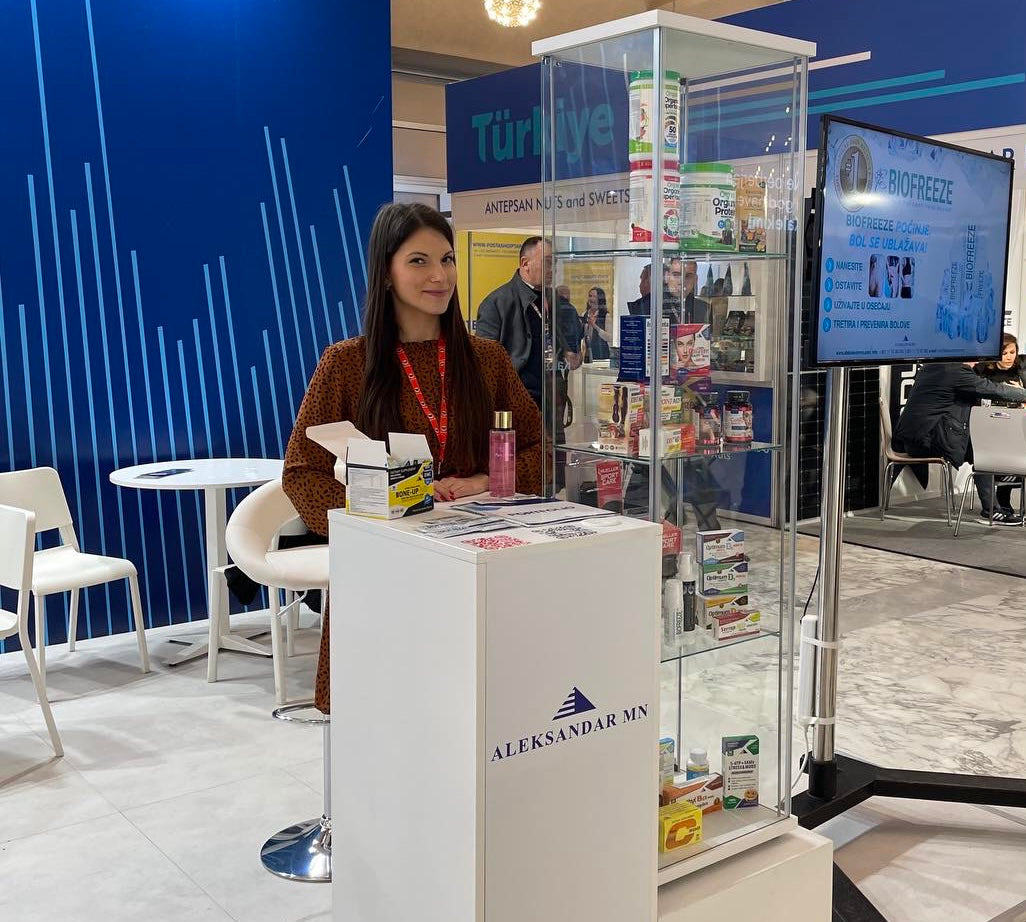 stand za prezentaciju sa proizvodima